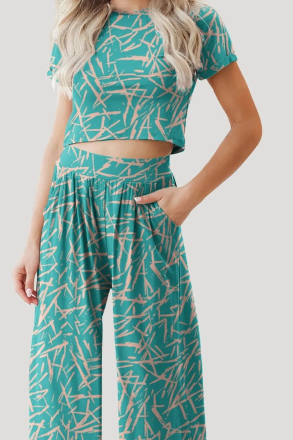 Printed Round Neck Short Sleeve Top and Pants Set sold by Charming Charlie product image thumbnail 3