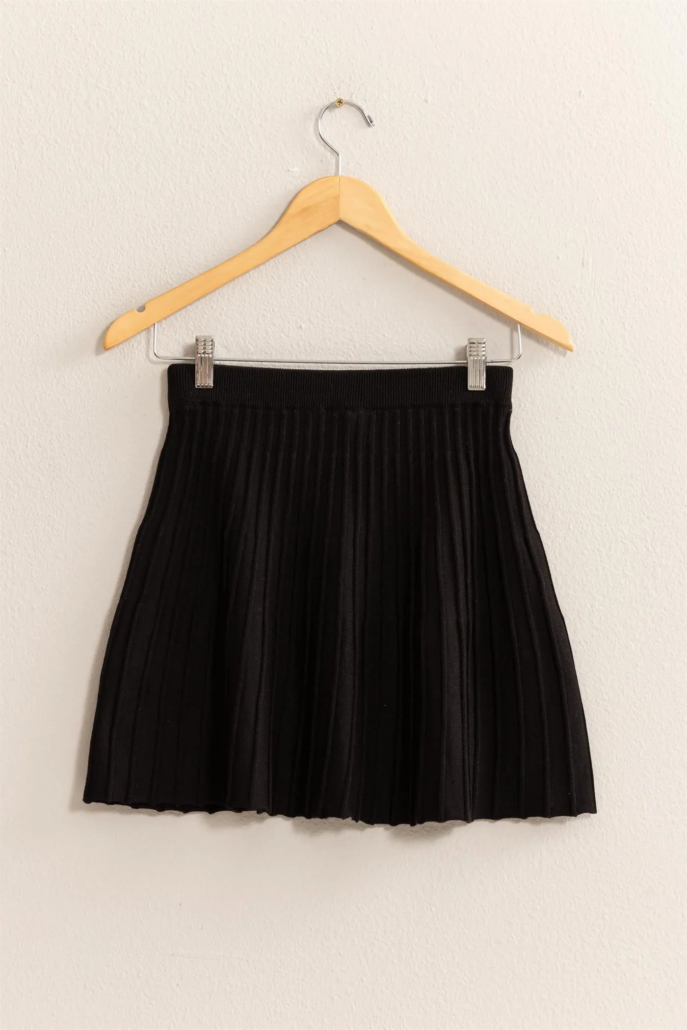 HYFVE High Waist Knit Pleated Flare Mini Skirt sold by Charming Charlie product image thumbnail 5