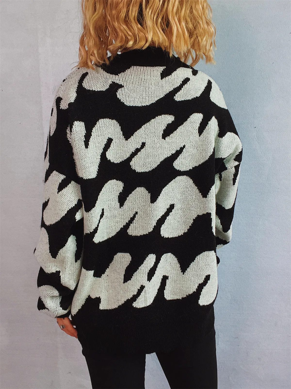Contrast Round Neck Long Sleeve Sweater sold by Charming Charlie product image thumbnail 2