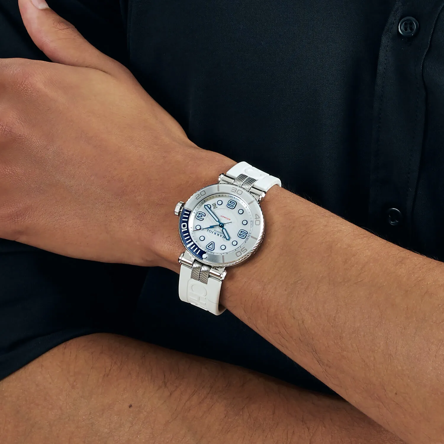 NAVIGATOR SURF, 41MM, AUTOMATIC CALIBRE, WHITE LUMINOVA DIAL, BLUE AND WHITE BEZEL, WHITE RUBBER INTERCHANGEABLE BRACELET sold by Charriol product image thumbnail 4