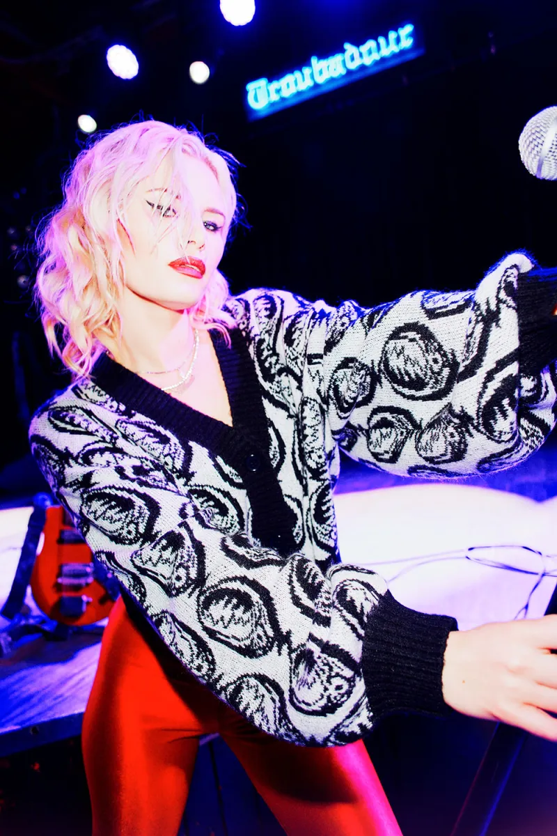 【MORE THAN BLACK】25SS★ LOGO CUT OFF CARDIGAN SET CROP CARDIGAN – Kinross Cashmere