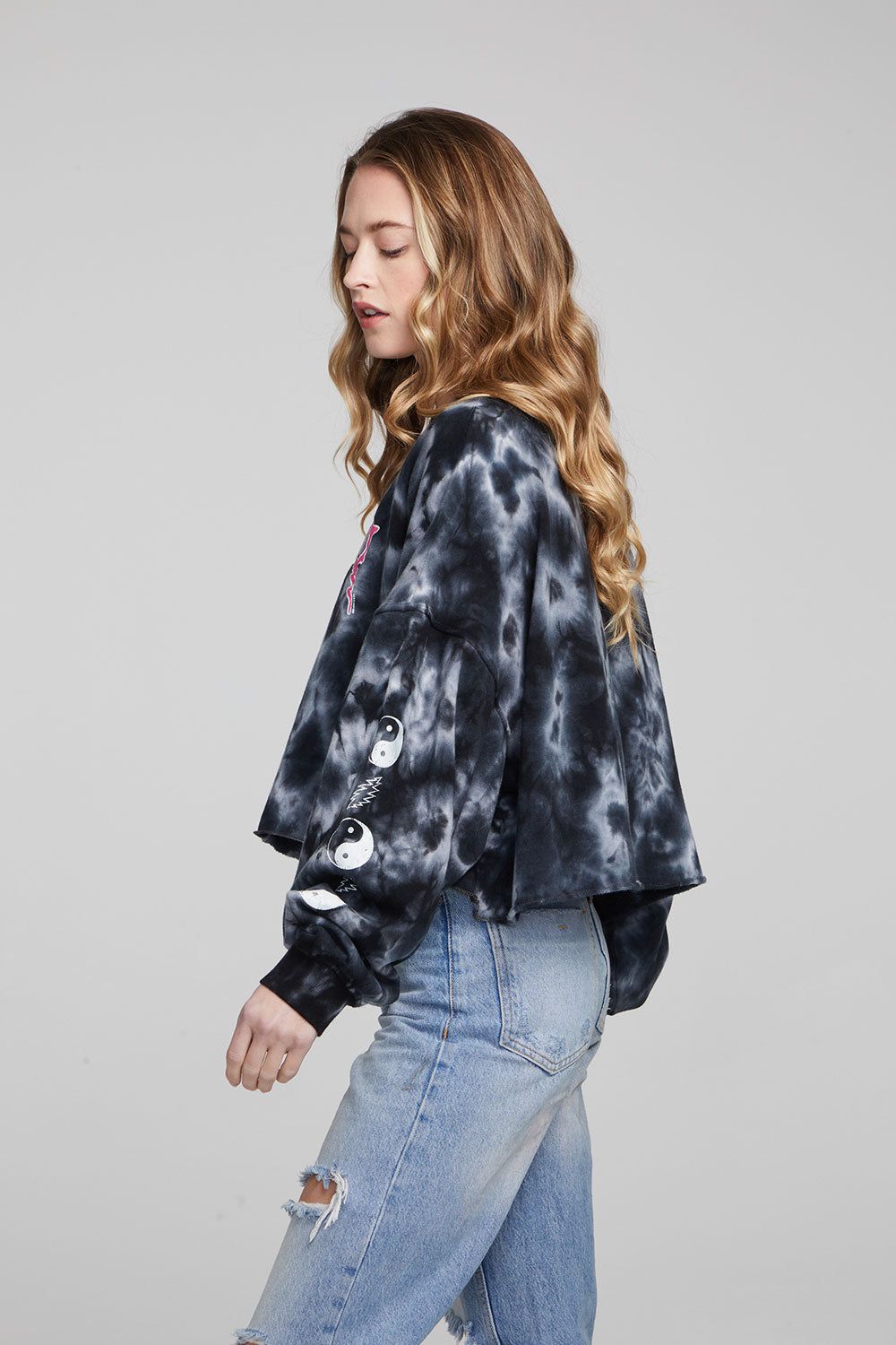 Grateful Dead Yin Yang Skull Pullover sold by Chaser product image thumbnail 5