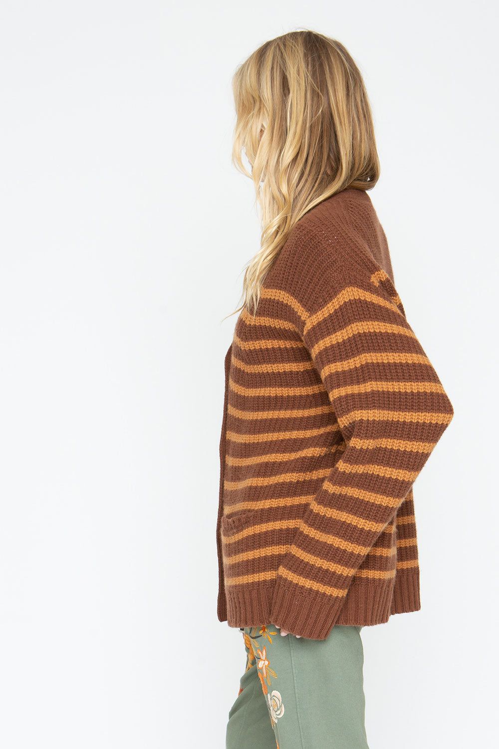 Grandpa Cardigan - Brown Beige sold by Chaser product image thumbnail 4