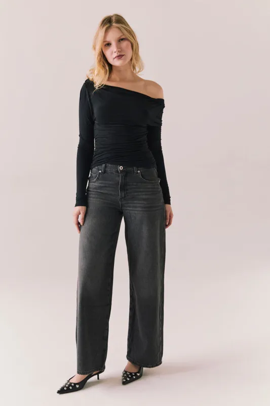 Ivy True Black Long Sleeve made by Chaser