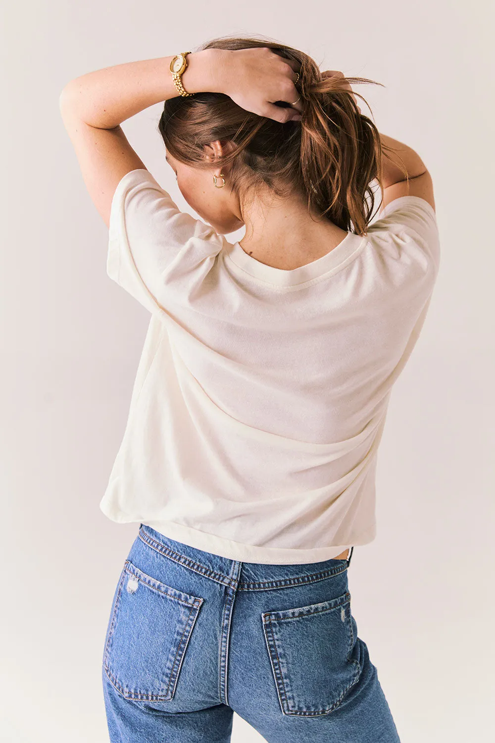 Cali Dreamin Tee sold by Chaser product image thumbnail 5