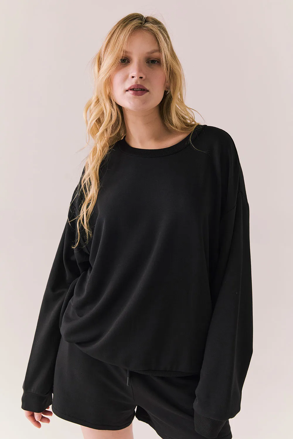 Cornell Pullover – Black Lounge Sweatshirt with Scoop Neck sold by Chaser product image thumbnail 3