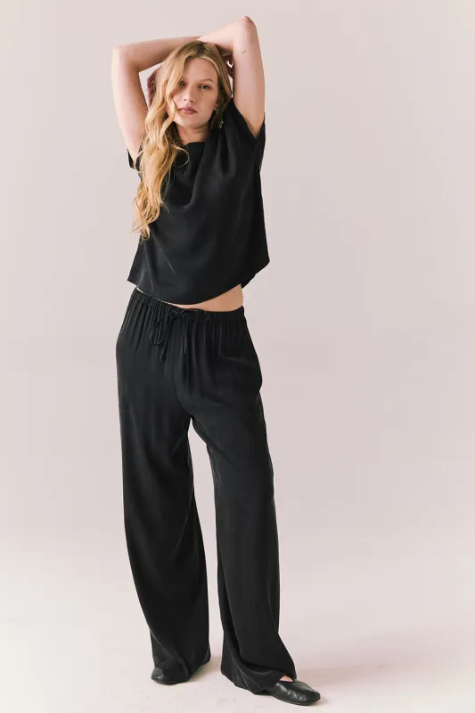 Lee Trouser – Wide-Leg Pant in True Black sold by Chaser