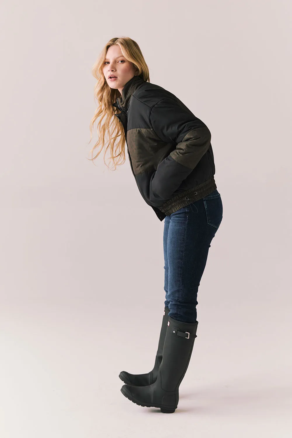 Whistlerrr Leopard and True Black Puffer Jacket sold by Chaser product image thumbnail 5