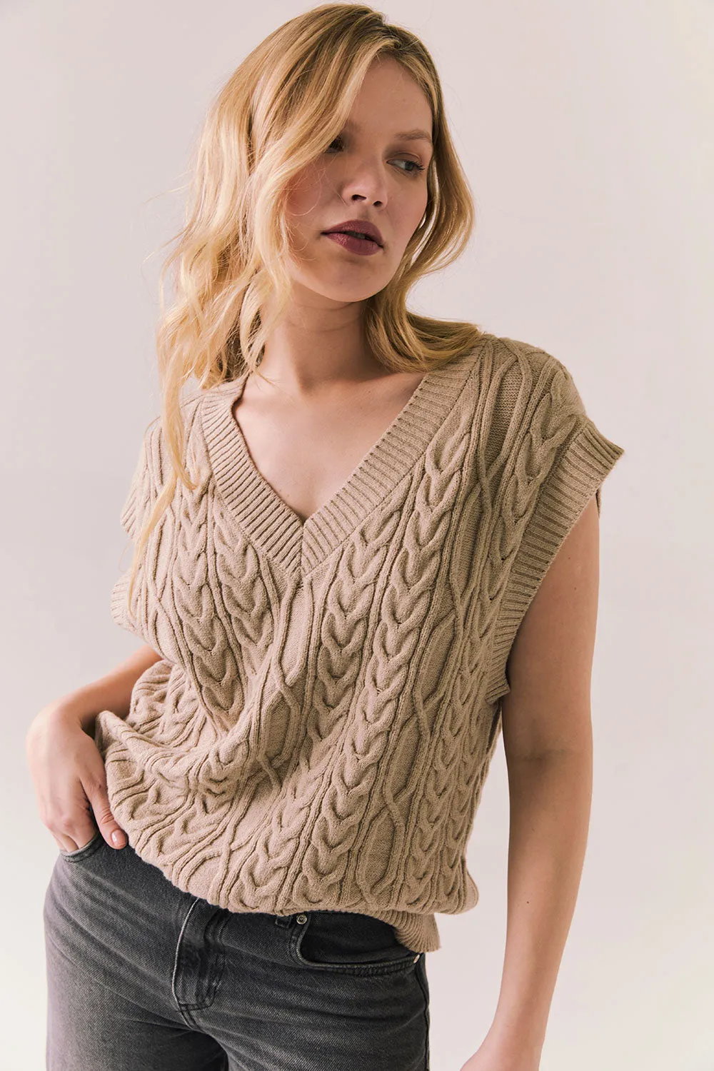 Gaya Heather Oatmeal Sweater Vest sold by Chaser product image thumbnail 5