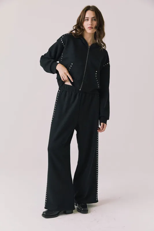 Daze True Black Joggers made by Chaser