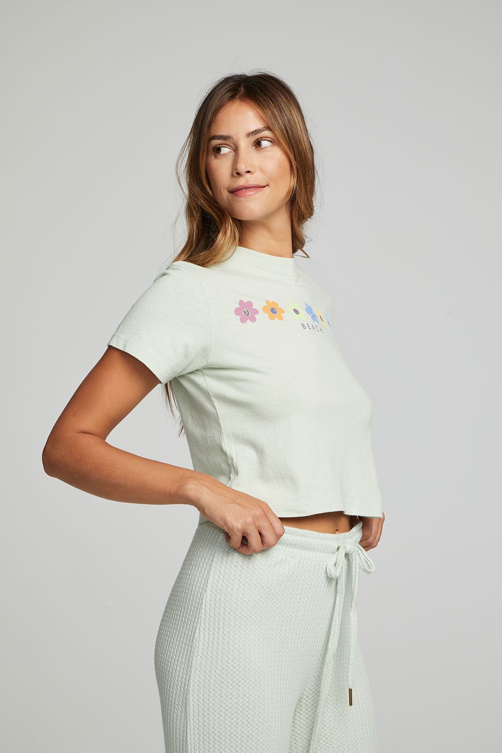 Venice Beach Daisies sold by Chaser product image thumbnail 4