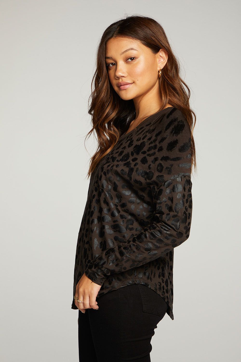 Recycled Vintage Jersey Vented Long Sleeve Drop Shoulder Shirttail sold by Chaser product image thumbnail 3