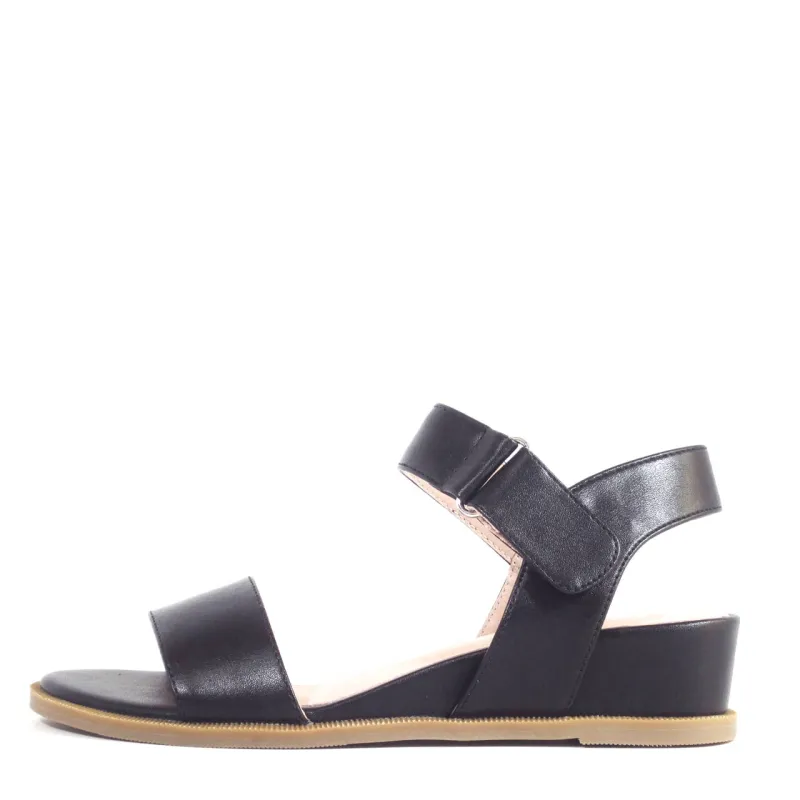 Ricardo Comfort Sandals sold by chelsea crew