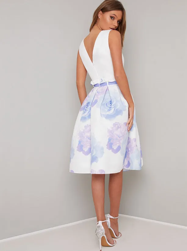 Floral Print Contrast Midi Dress in White sold by Chi Chi London product image thumbnail 3
