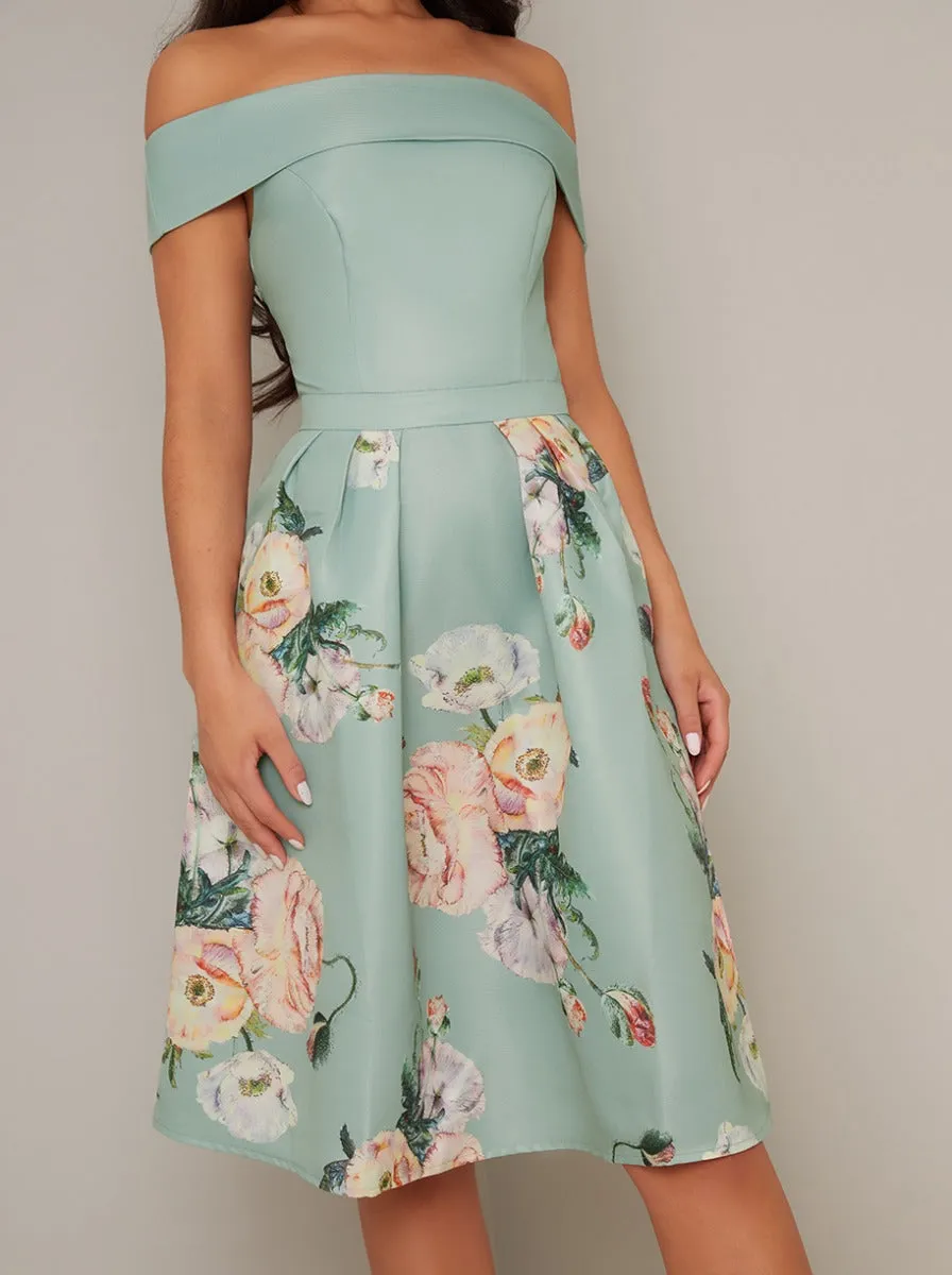 Lace Drop Hemline Midi Dress in Green sold by Chi Chi London product image thumbnail 3