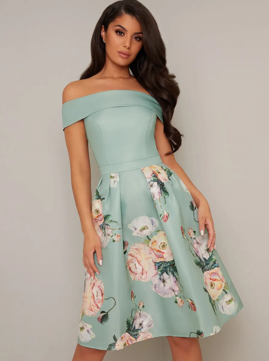 Lace Drop Hemline Midi Dress in Green sold by Chi Chi London product image thumbnail 2