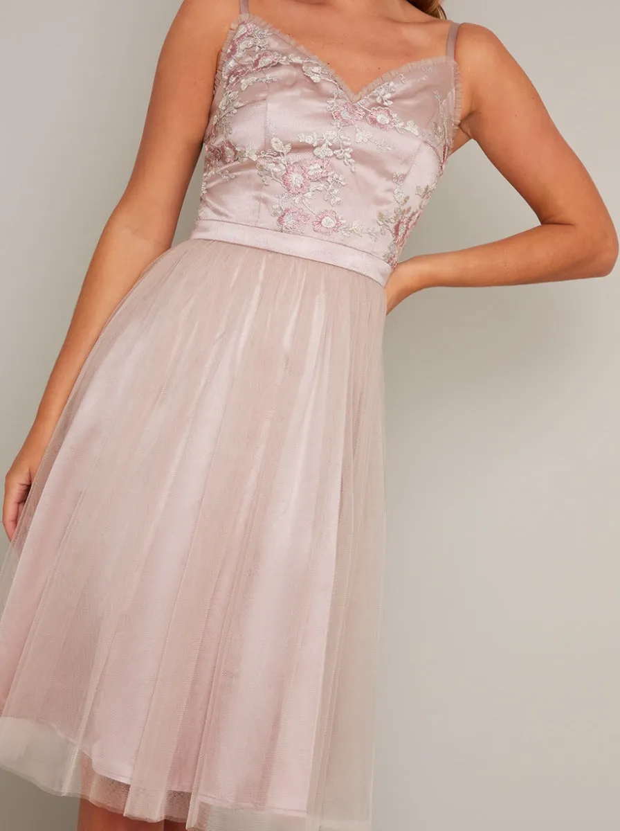 Cami Strap Vintage Lace Bodice Midi Dress in Pink sold by Chi Chi London product image thumbnail 3