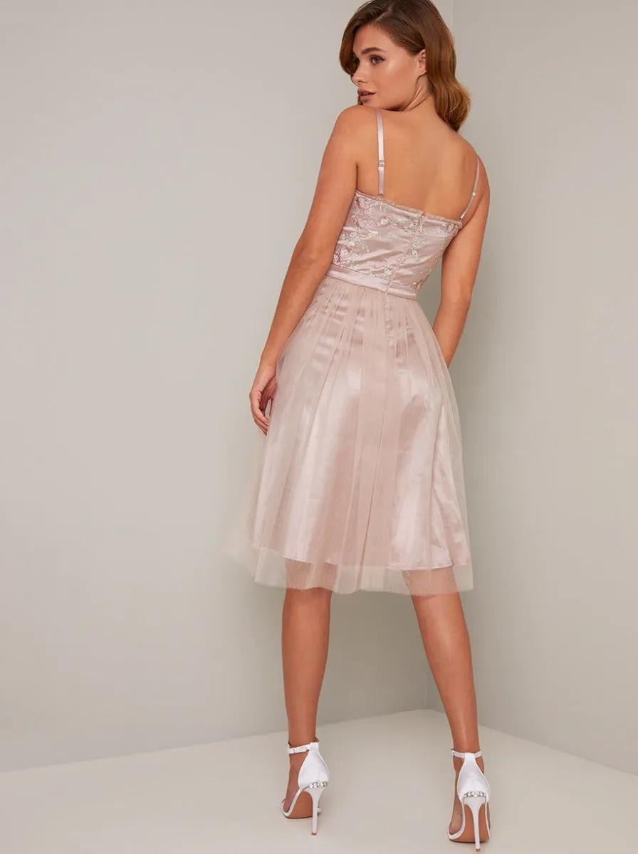 Cami Strap Vintage Lace Bodice Midi Dress in Pink sold by Chi Chi London product image thumbnail 4