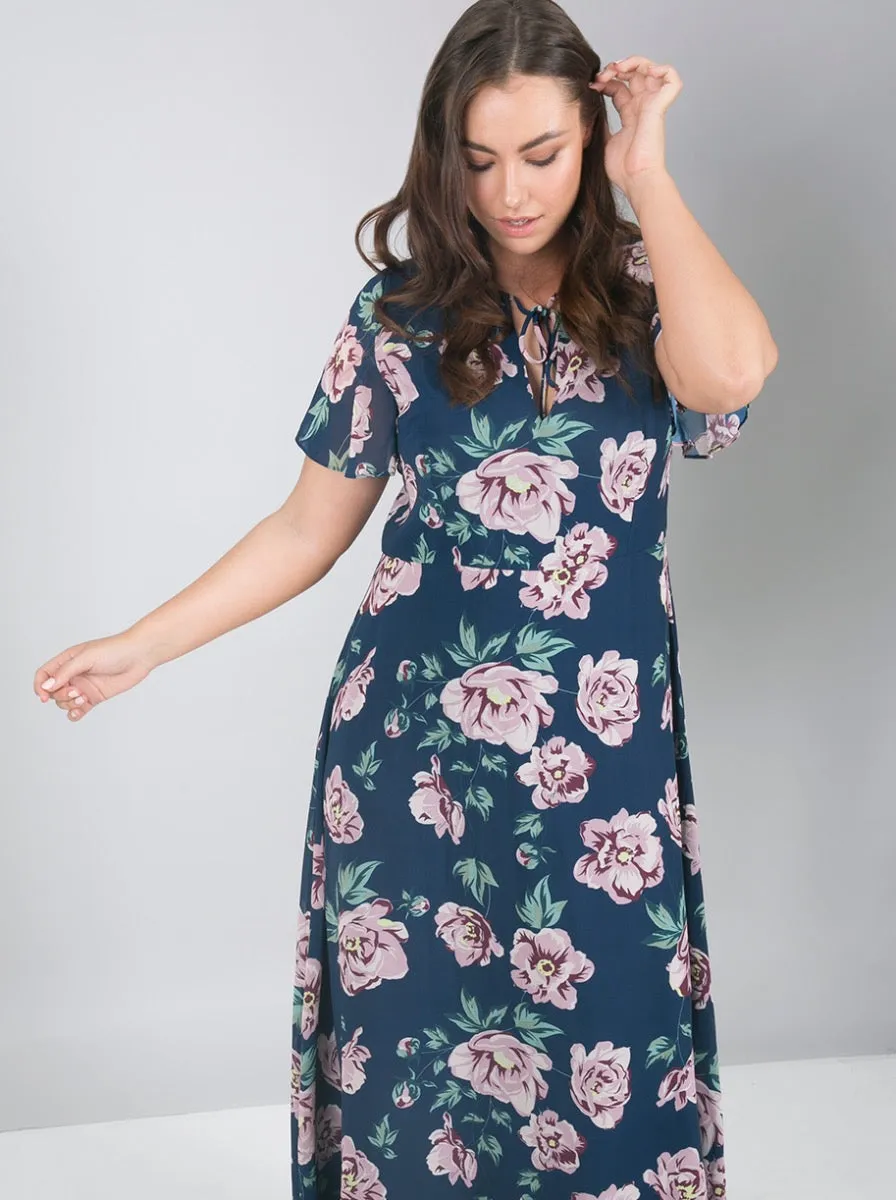 Chi Chi Curve Gracie Dress sold by Chi Chi London product image thumbnail 4