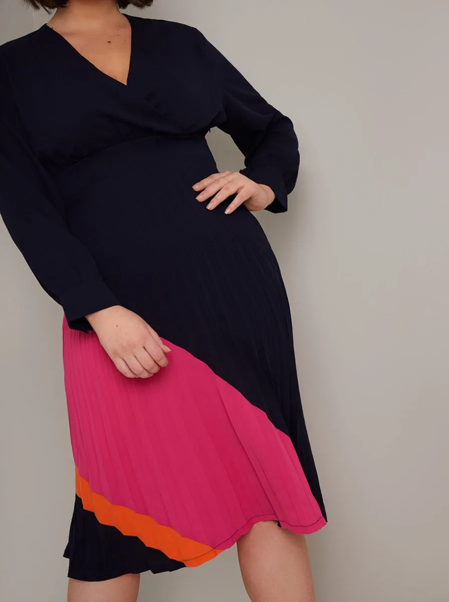 Plus Size Long Sleeved Colour Block Midi Dress in Blue sold by Chi Chi London product image thumbnail 3