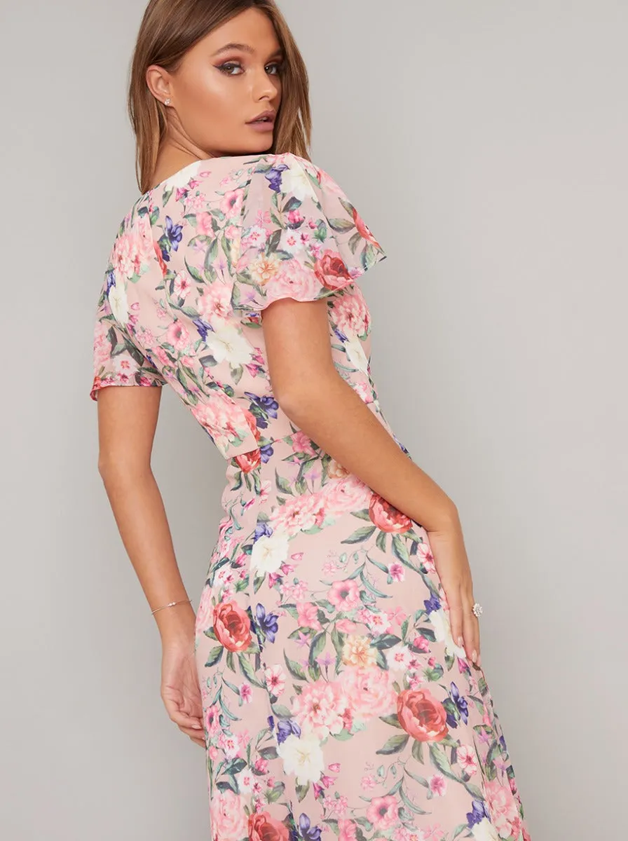 Angel Sleeve Floral Print Maxi Dress in Pink sold by Chi Chi London product image thumbnail 4