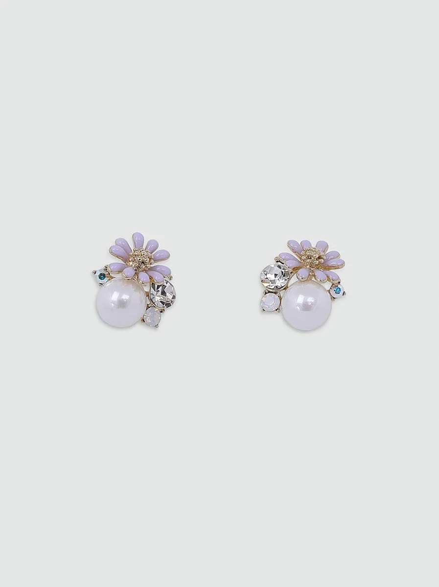 Daisy Pearl Stud Earrings in White sold by Chi Chi London product image thumbnail 3