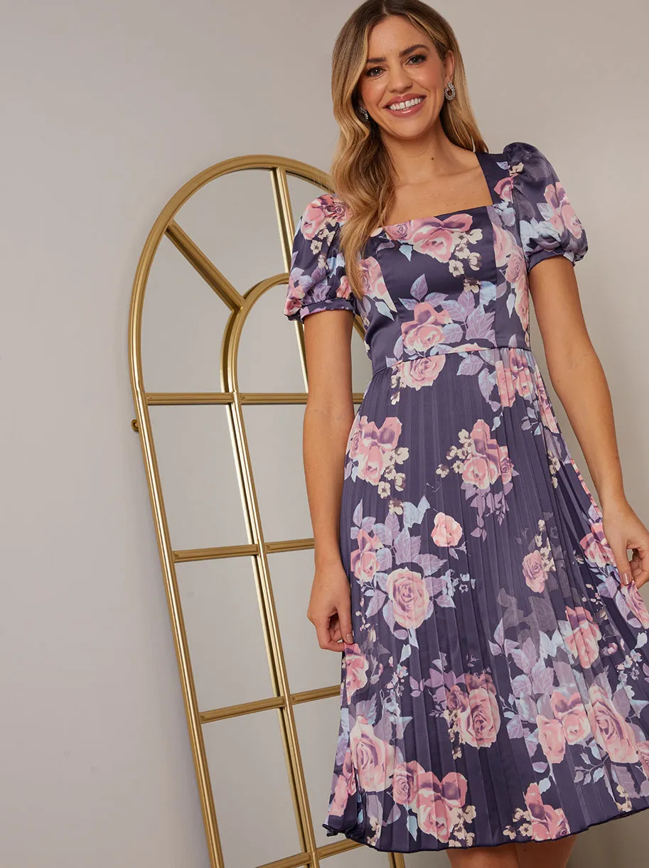Floral Print Pleated Midi Skater Dress in Navy sold by Chi Chi London product image thumbnail 3