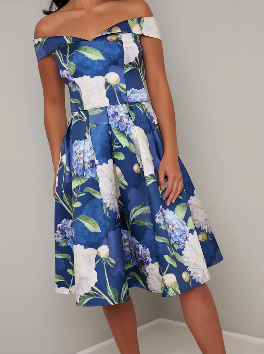 Floral Printed Petite Midi Dress in Blue sold by Chi Chi London product image thumbnail 4