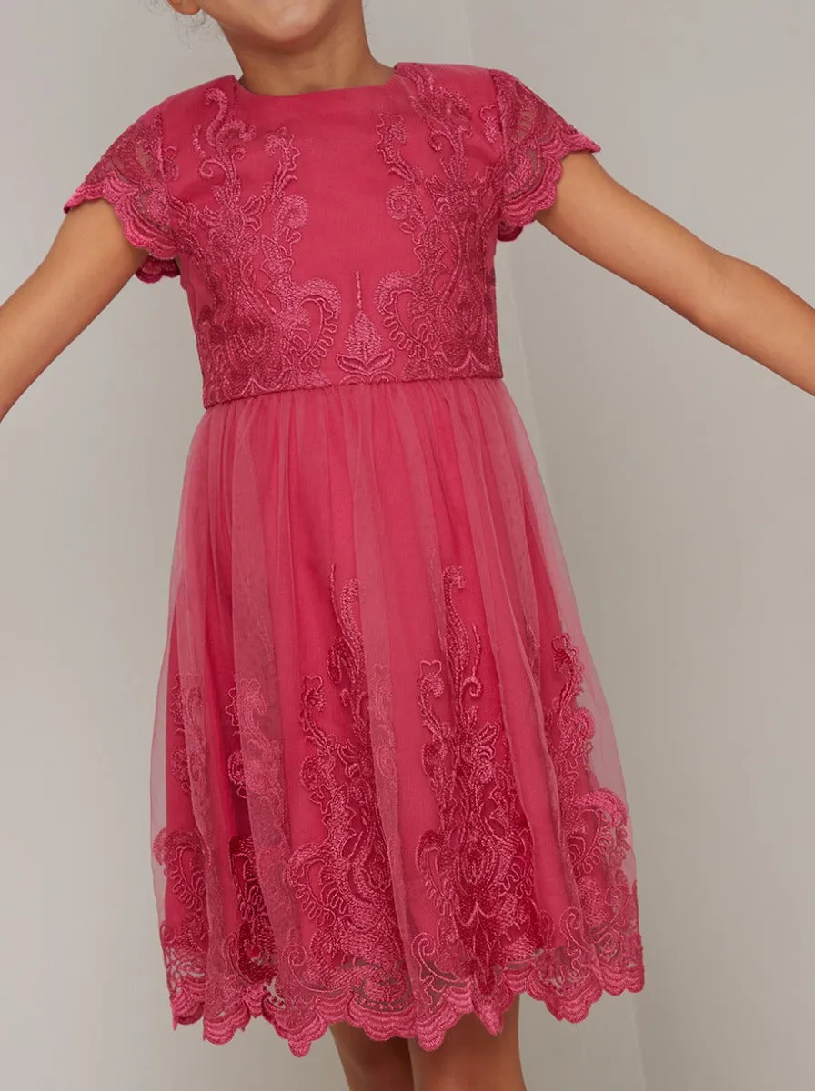 Girls Cap Sleeve Lace Midi Dress in Fuschia sold by Chi Chi London product image thumbnail 3