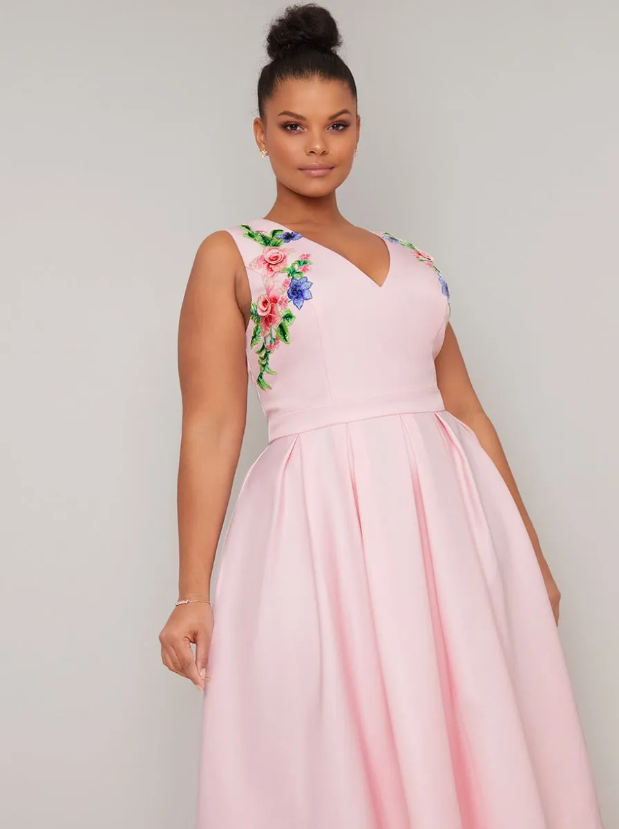 Chi Chi Curve Kylee Dress sold by Chi Chi London product image thumbnail 3
