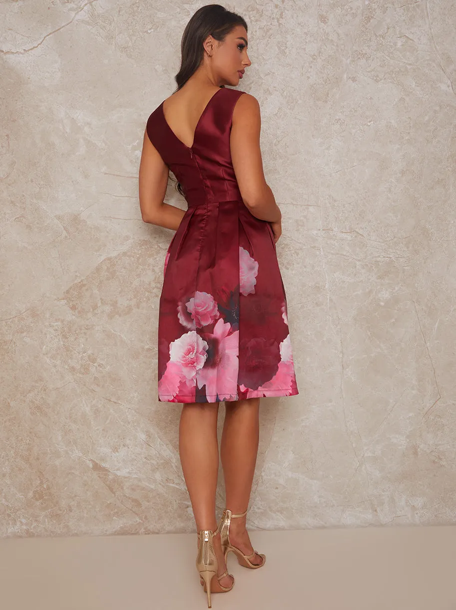 V Neck Floral Print Midi Dress in Dark Red sold by Chi Chi London product image thumbnail 4