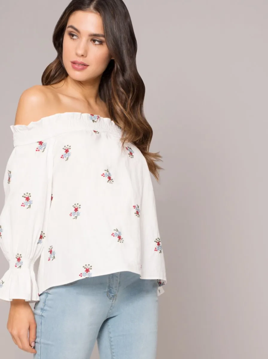 Chi Chi Esmie Top sold by Chi Chi London