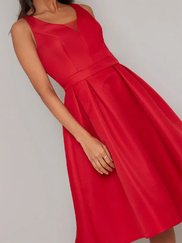 Sleeveless Open Back Midi Dress in Red sold by Chi Chi London product image thumbnail 4