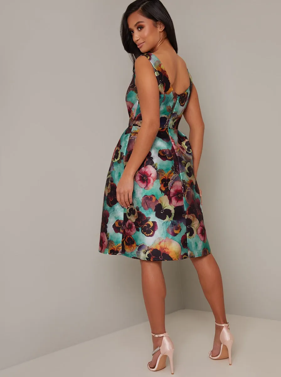 Petite Floral Print Midi Dress in Green sold by Chi Chi London product image thumbnail 4