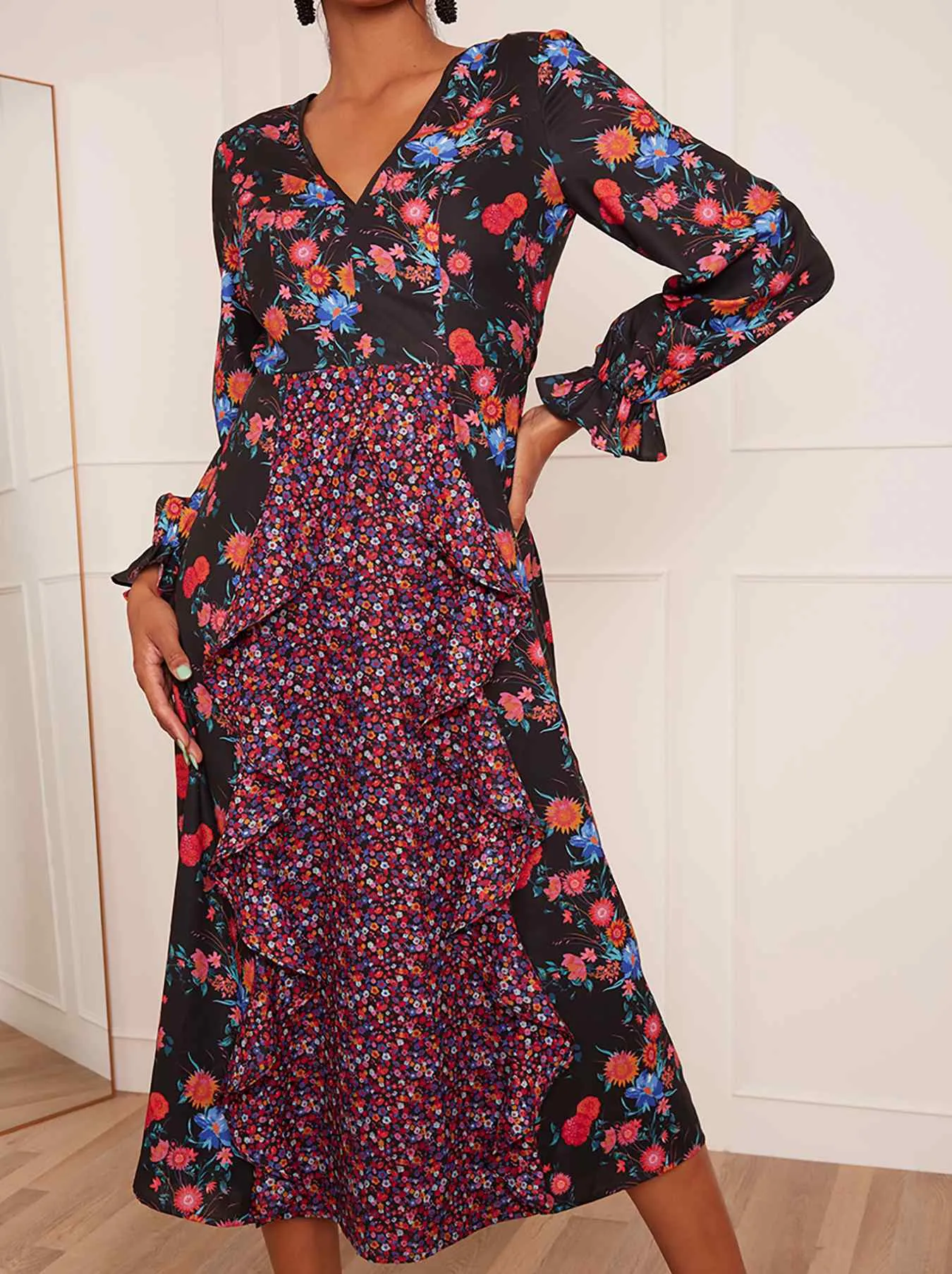 Long Sleeve Plunge Floral Printed Midi Dress in Black sold by Chi Chi London product image thumbnail 4