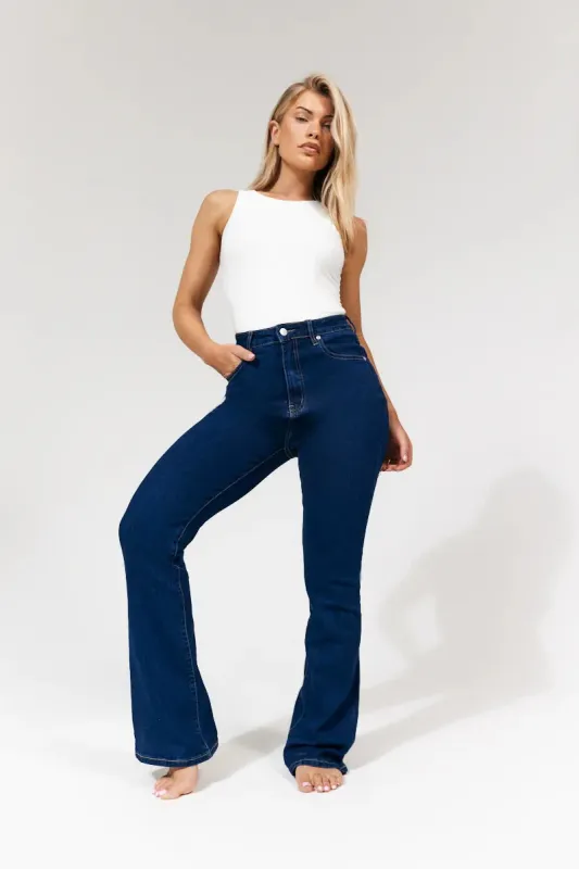 In The Style Ivy Kickflare Jeans in Indigo made by In the style