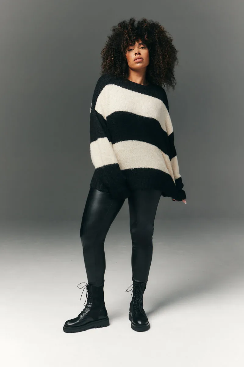 Perfect Sculpting High Waisted Leather Look Leggings With Back Pocket sold by Chi Chi London product image thumbnail 5