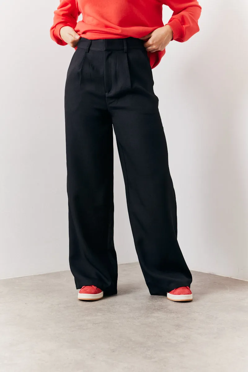 Tailored Wide Leg Trouser sold by Chi Chi London product image thumbnail 3