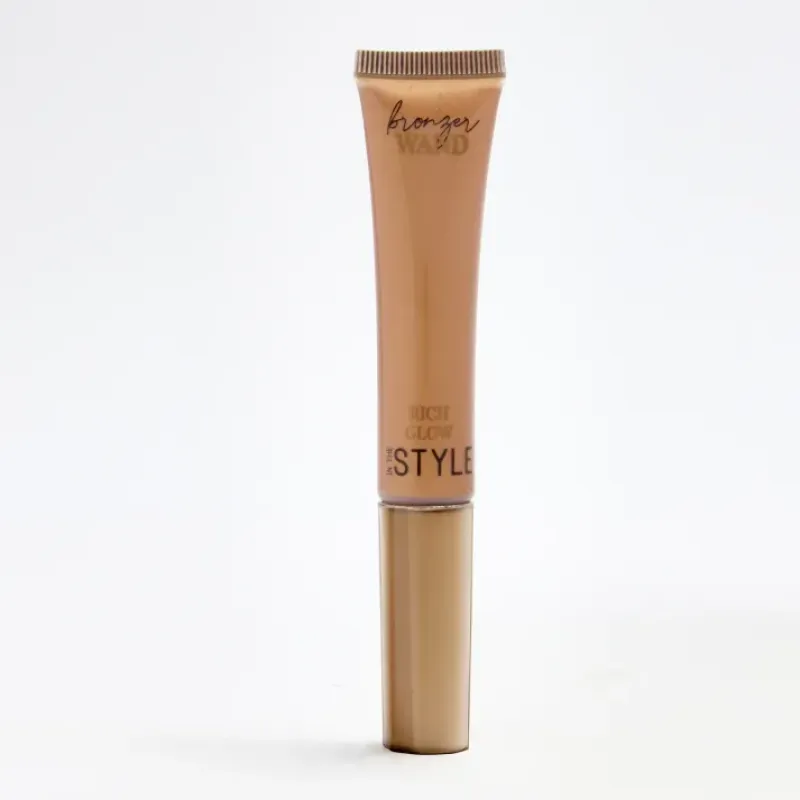Bronzer Wand Rich Glow made by In the style