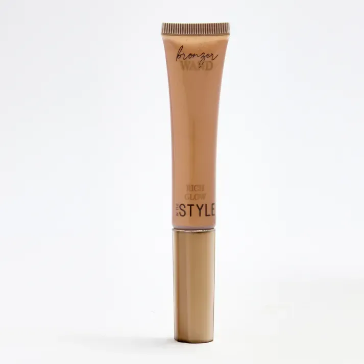Bronzer Wand Rich Glow sold by Chi Chi London