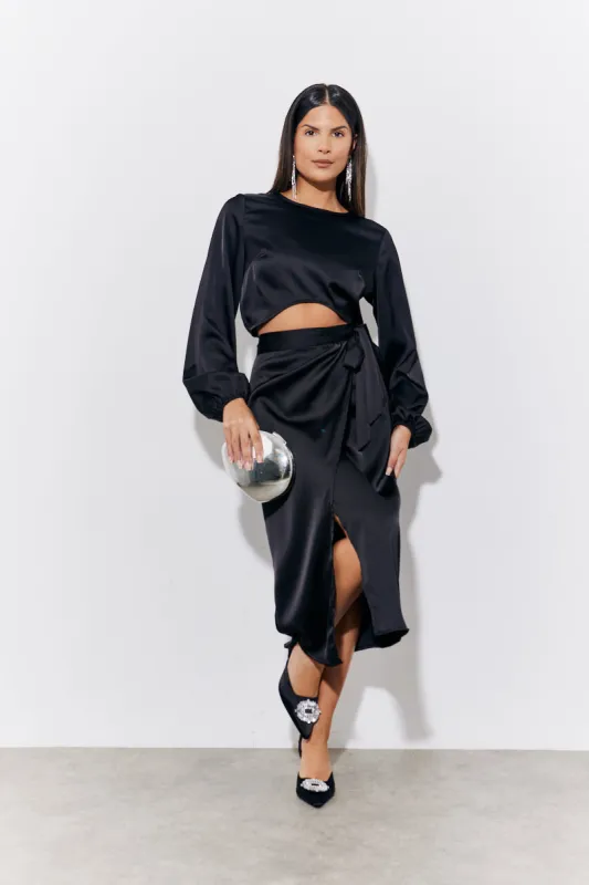 Black Curved Hem Satin Top made by In the style