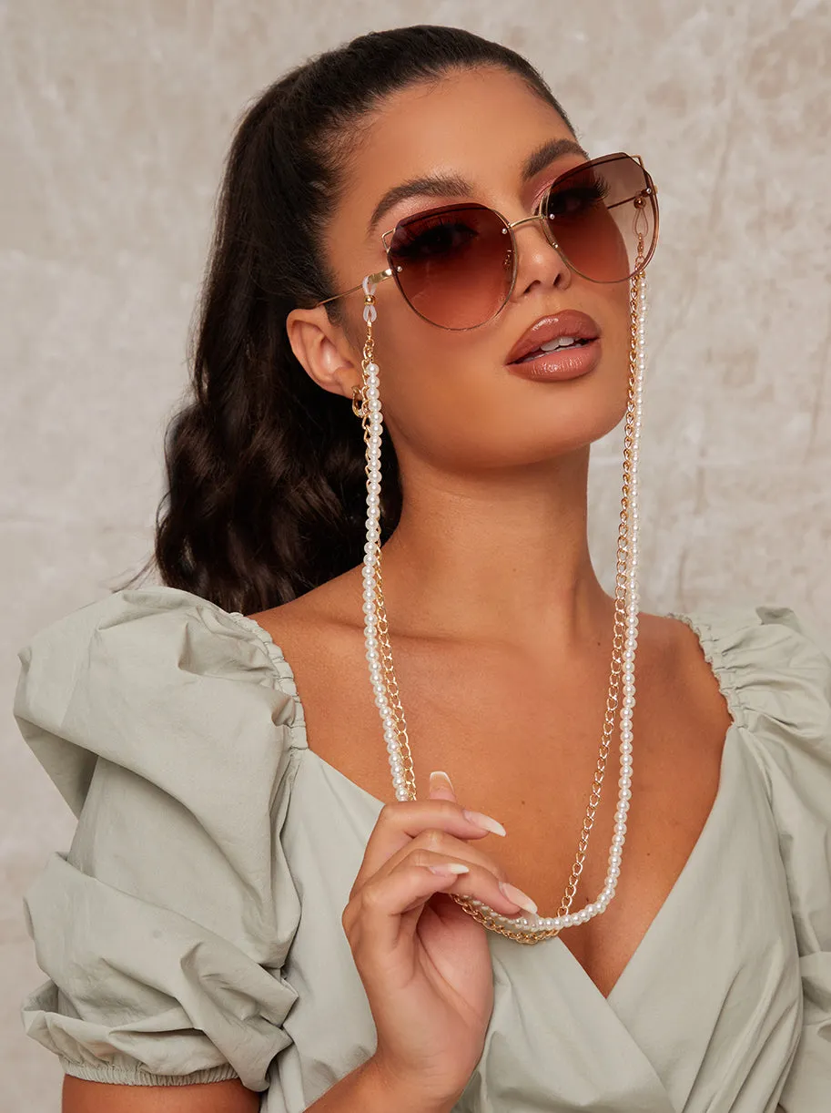 Pearl Sunglasses Chain in Gold sold by Chi Chi London product image thumbnail 2