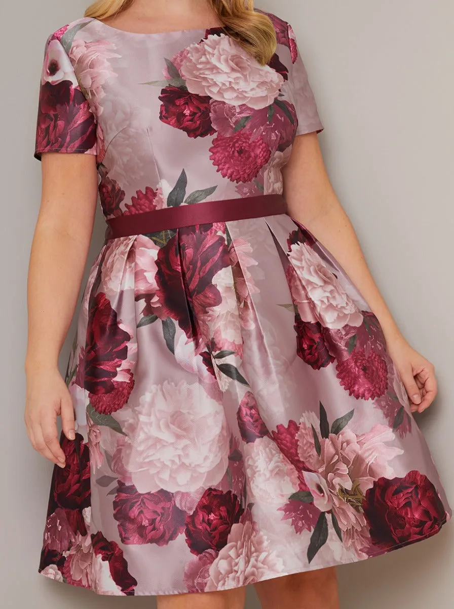 Plus Size Short Sleeved Floral Print Dress in Pink sold by Chi Chi London product image thumbnail 2