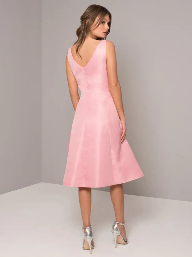 V Neck Sleeveless Plain Midi Dress in Pink sold by Chi Chi London product image thumbnail 3