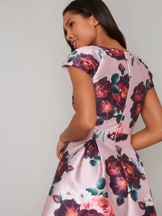 Print Dip Hem Midi Dress in Pink sold by Chi Chi London product image thumbnail 4