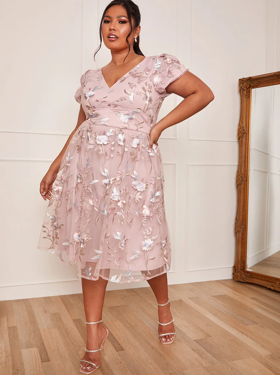 Plus Size Short Sleeve Floral Embroidered Midi Dress in Pink sold by Chi Chi London product image thumbnail 5