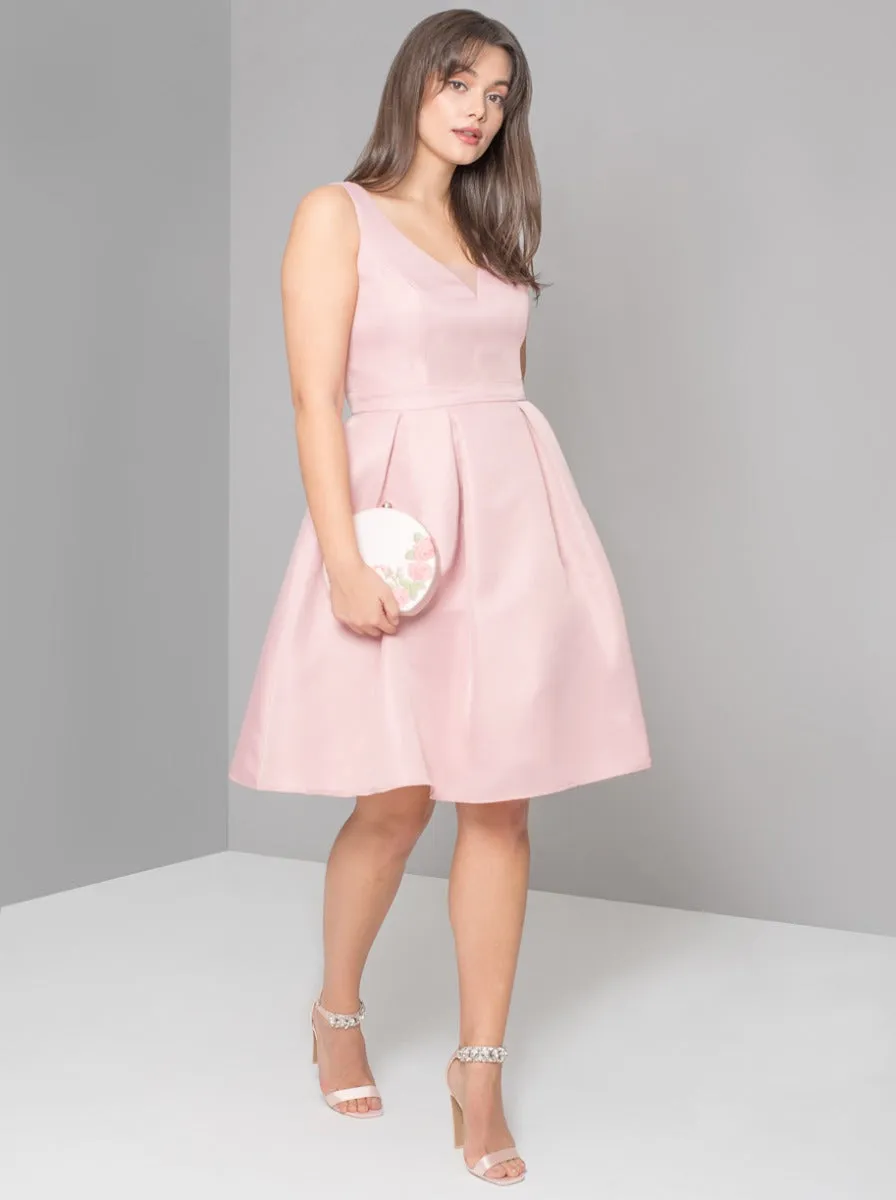 Chi Chi Curve Adalyn Dress sold by Chi Chi London product image thumbnail 3