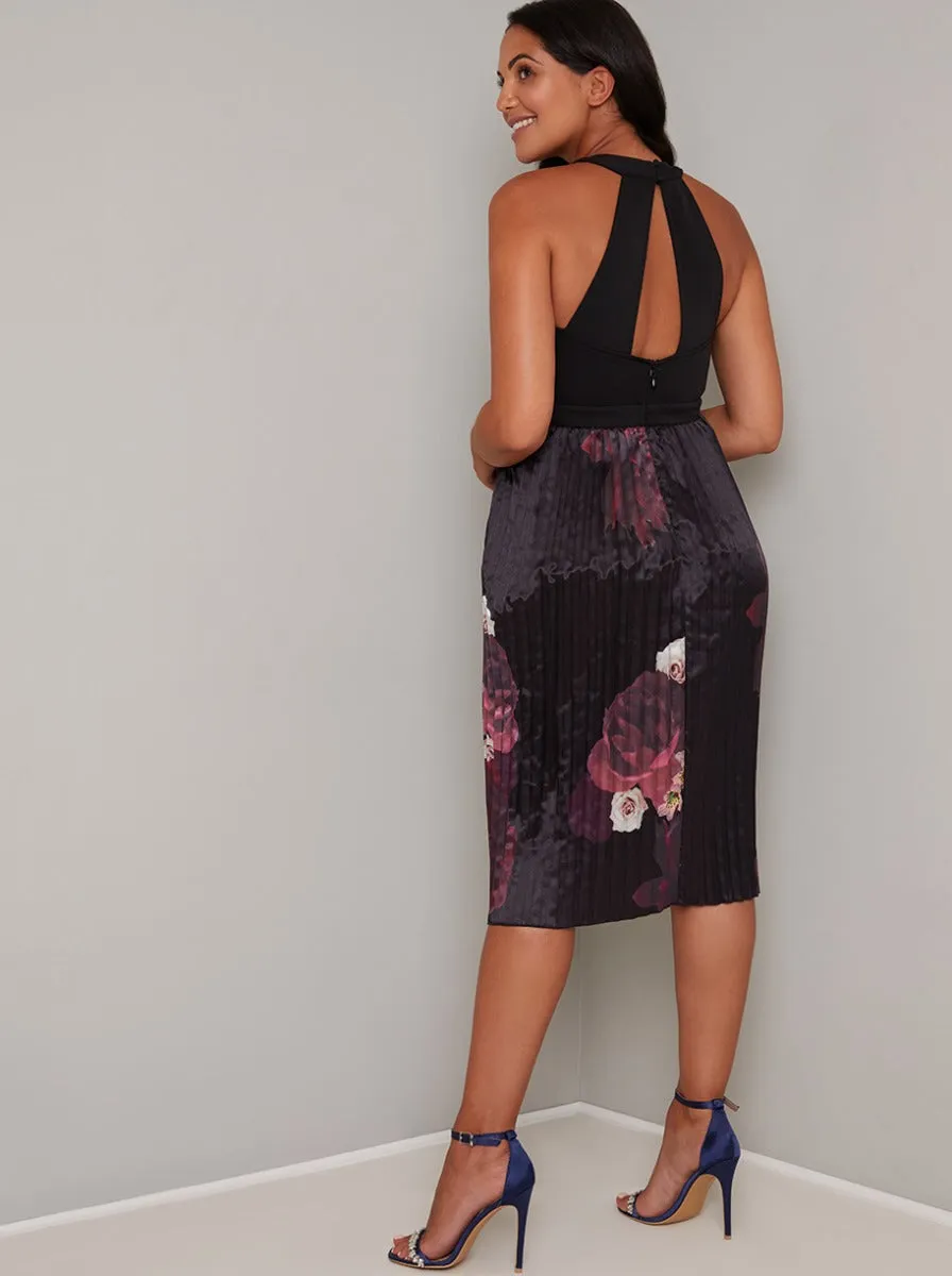 Maternity Halter Neck Pleat Midi Dress in Black sold by Chi Chi London product image thumbnail 4