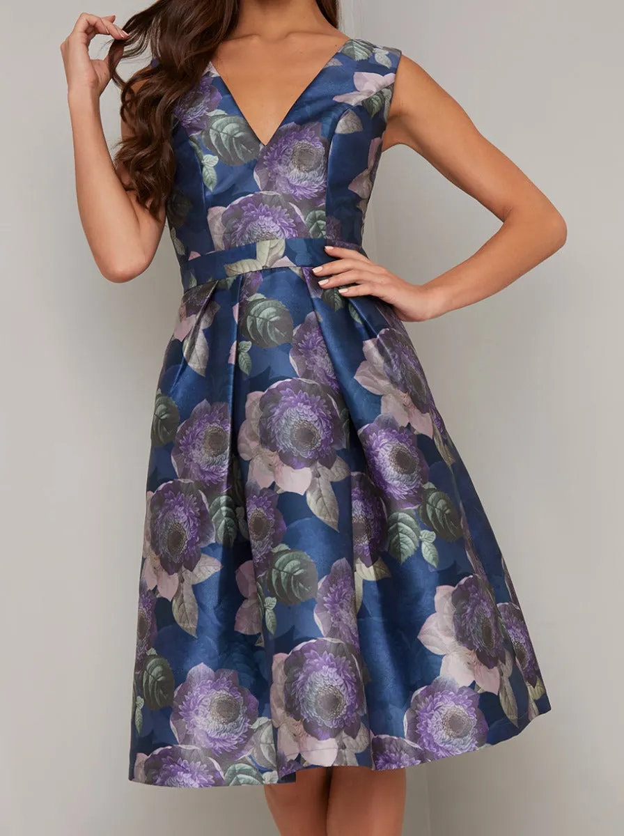Floral Print Box Pleat Midi Dress in Blue sold by Chi Chi London product image thumbnail 2