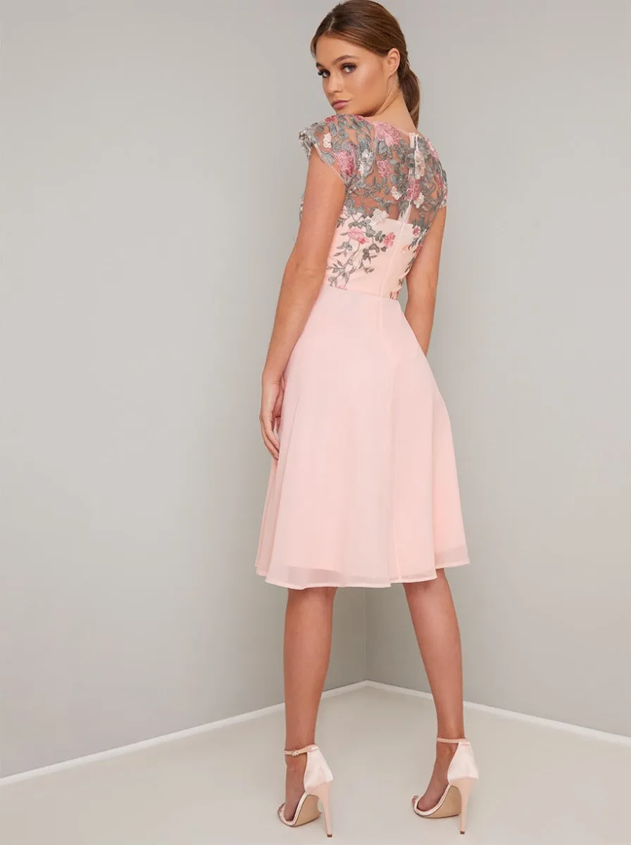 Lace Detail Cap Sleeved Midi Dress in Pink sold by Chi Chi London product image thumbnail 3